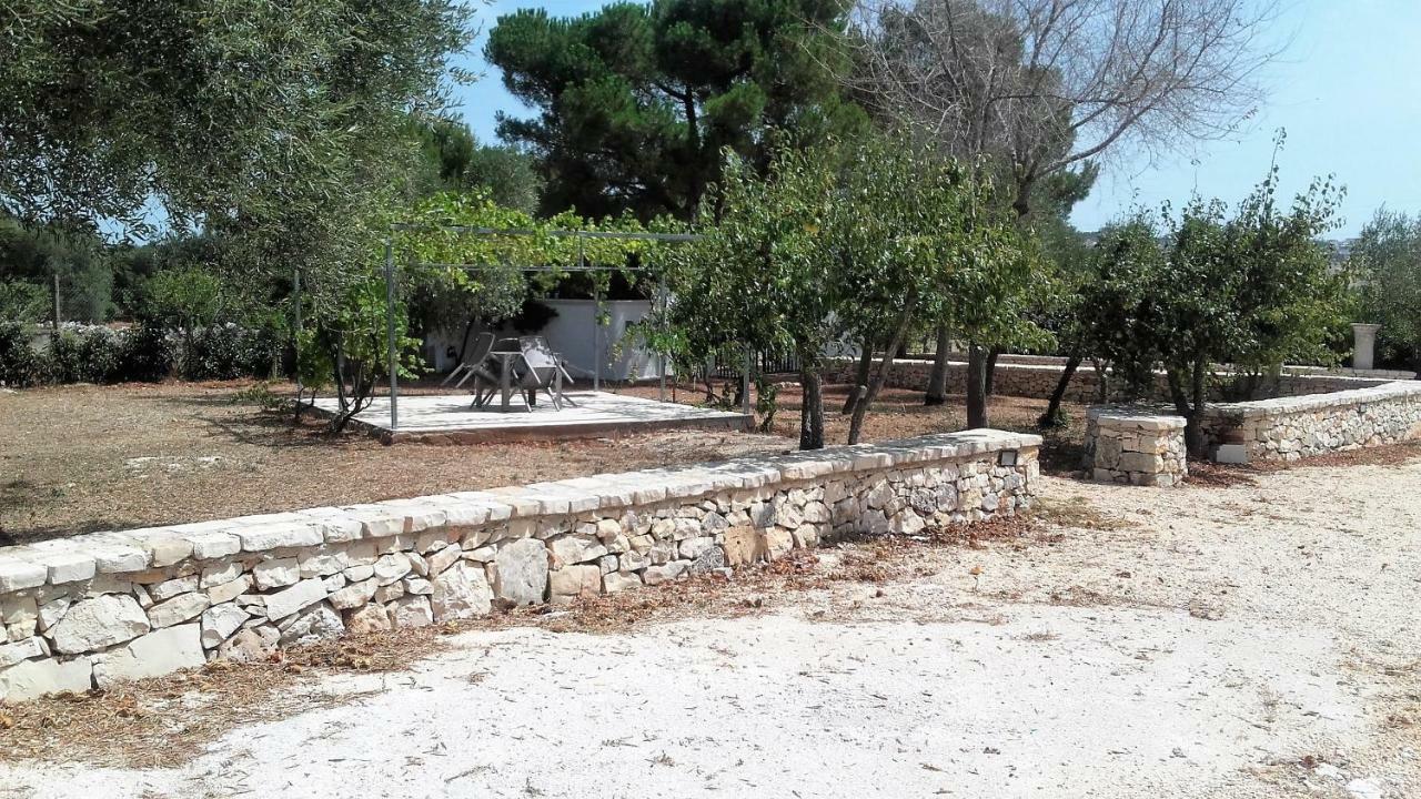 Le Stanze Di Casa Polinisso Guest House Carovigno Bagian luar foto